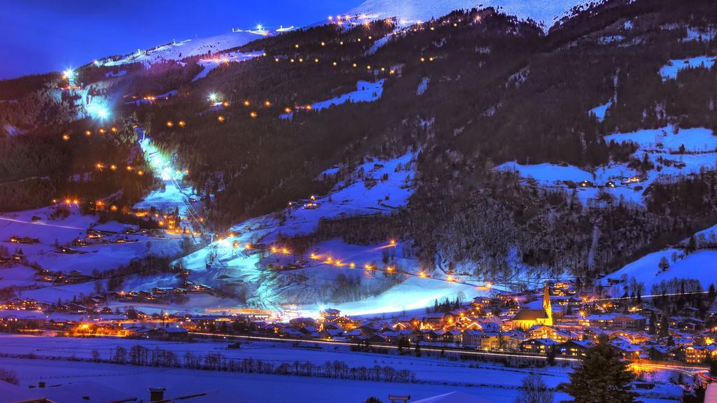 Ferienwohnung Zwoelferblick Bramberg am Wildkogel Eksteriør billede